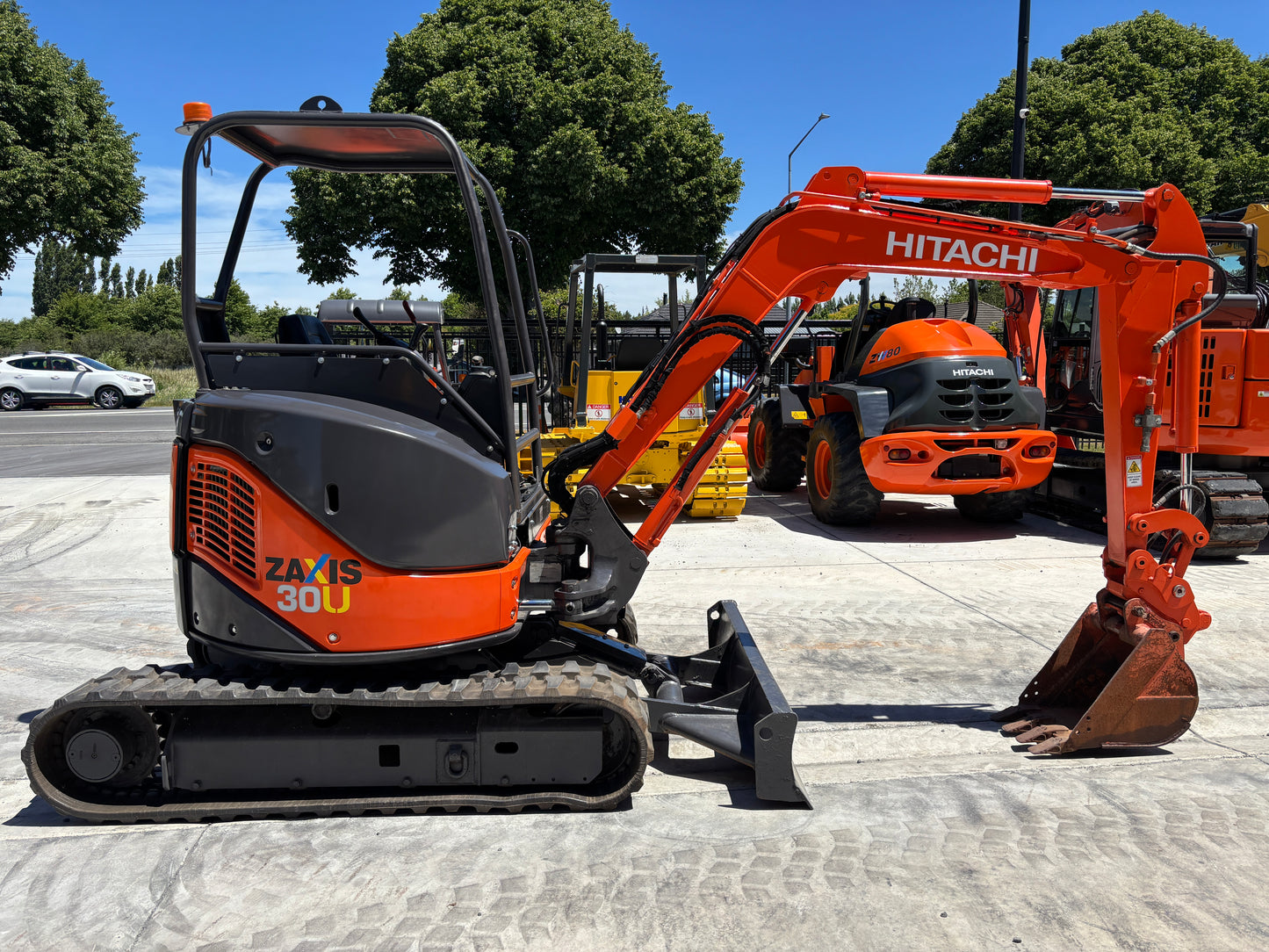 Hitachi ZX30 / Airman AX30U-4 3 Ton Excavator, 2007 Model