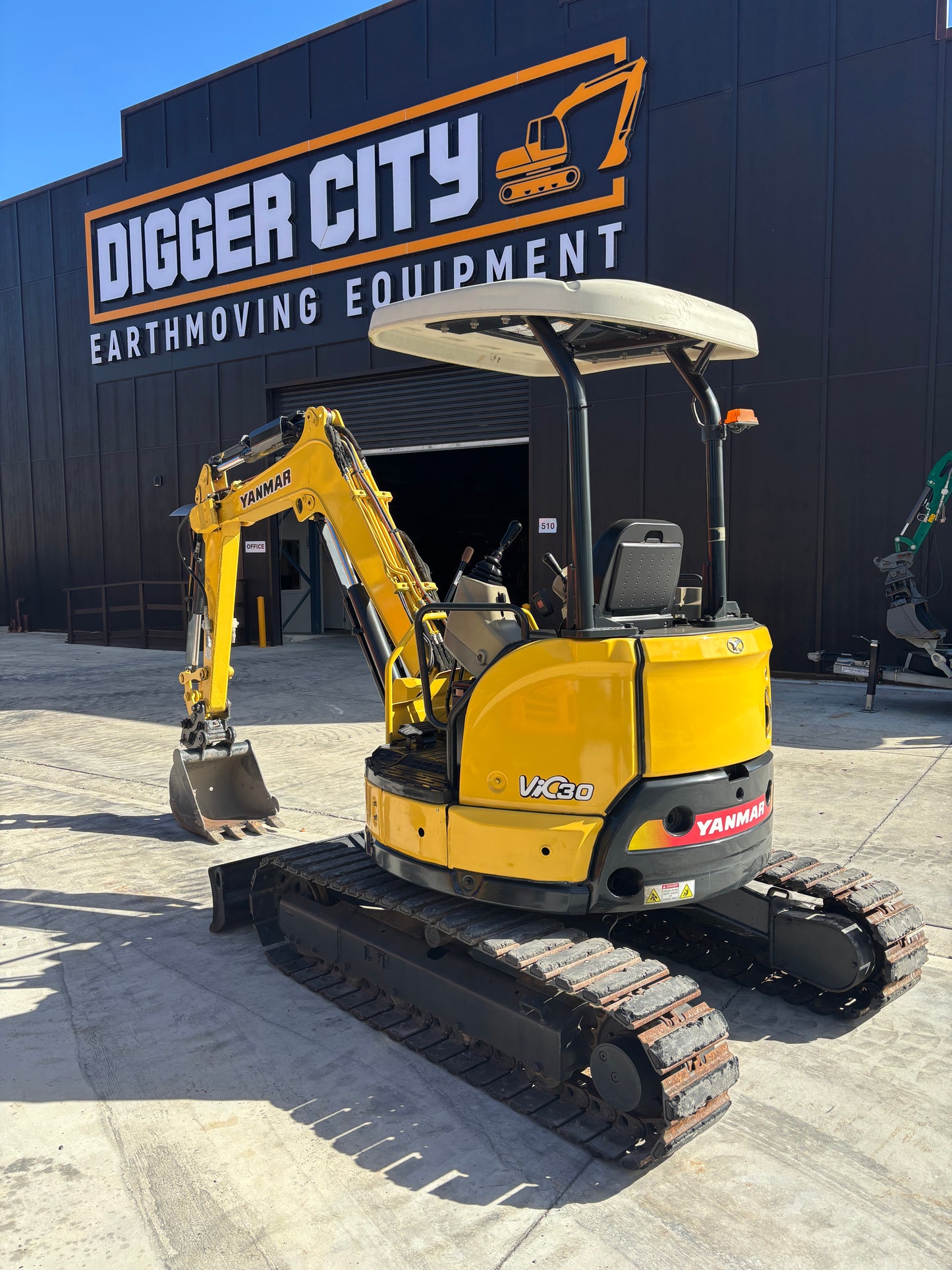 Yanmar VIO30-6 Excavator, 3 ton, low hours