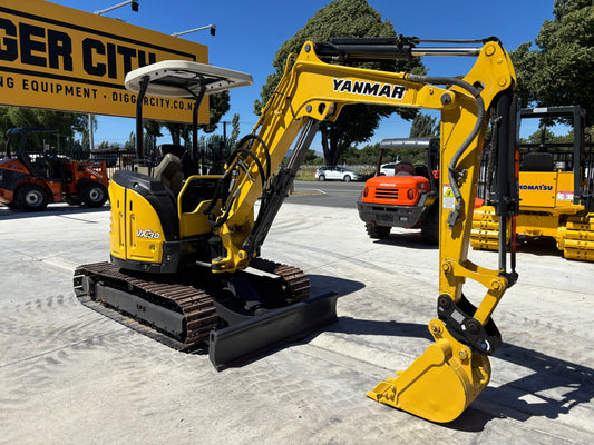 Yanmar VIO30-6 Excavator, 3 Ton