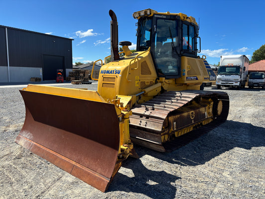 KOMATSU D61 PX1-23 BULLDOZER