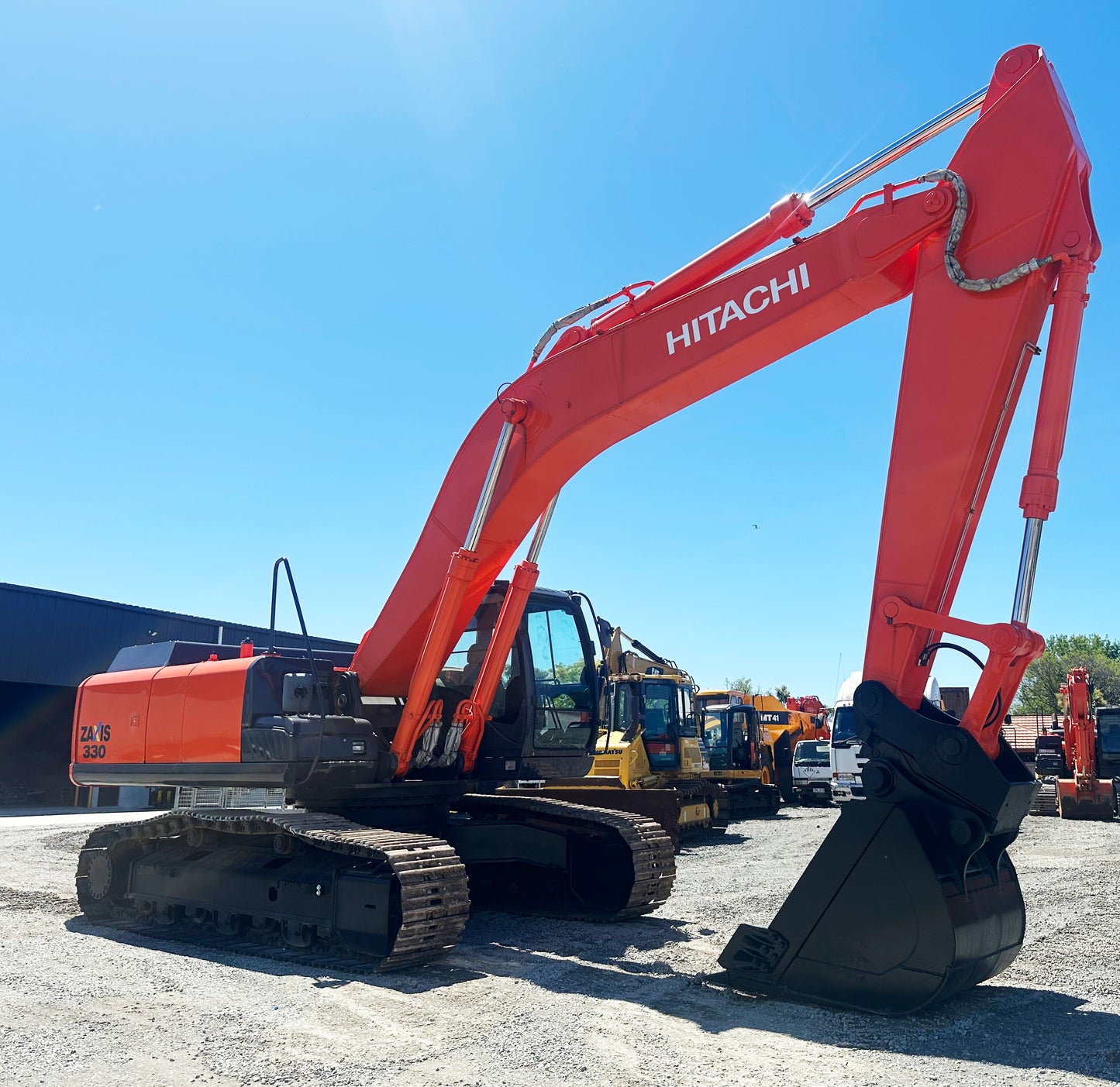 HITACHI ZX330 2013 32 ton Digger