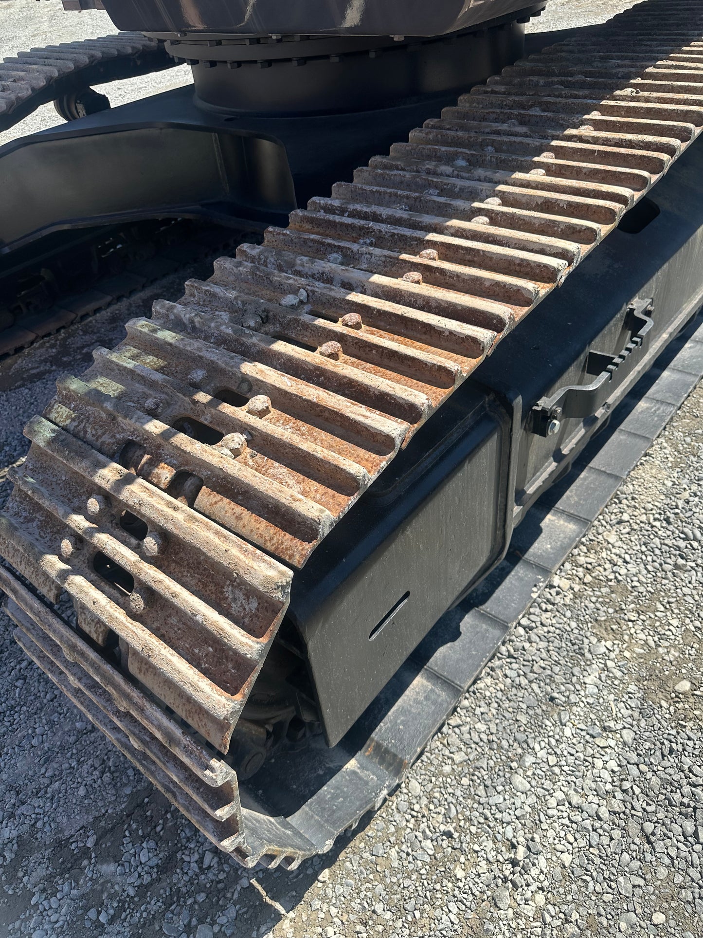 HITACHI ZX330 2013 32 ton Digger