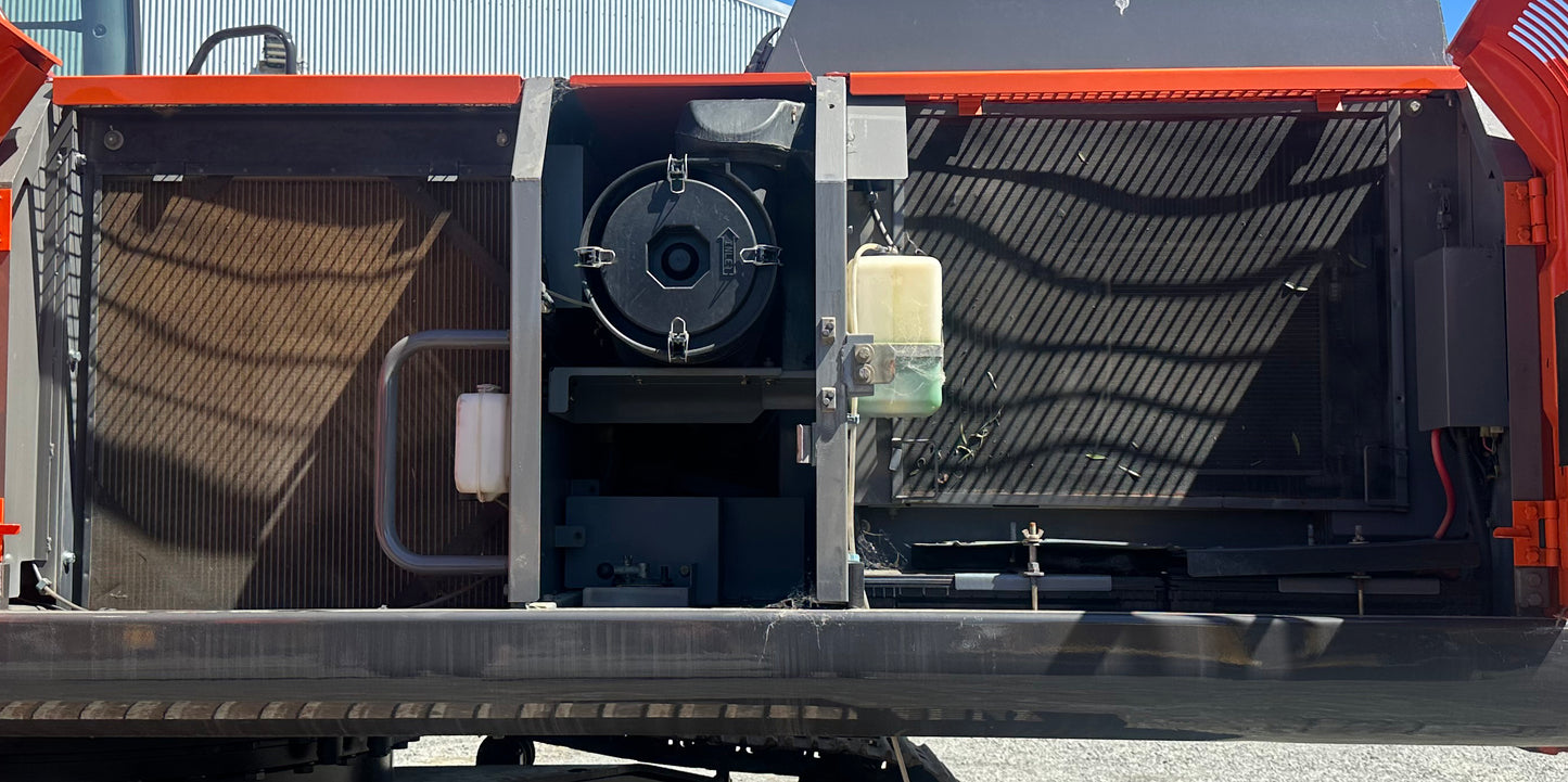 HITACHI ZX330 2013 32 ton Digger