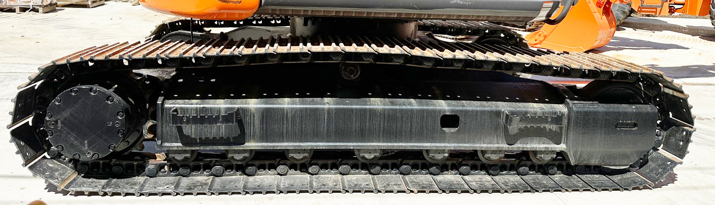 Hitachi ZX135 US Digger 13.5 ton Zero Swing