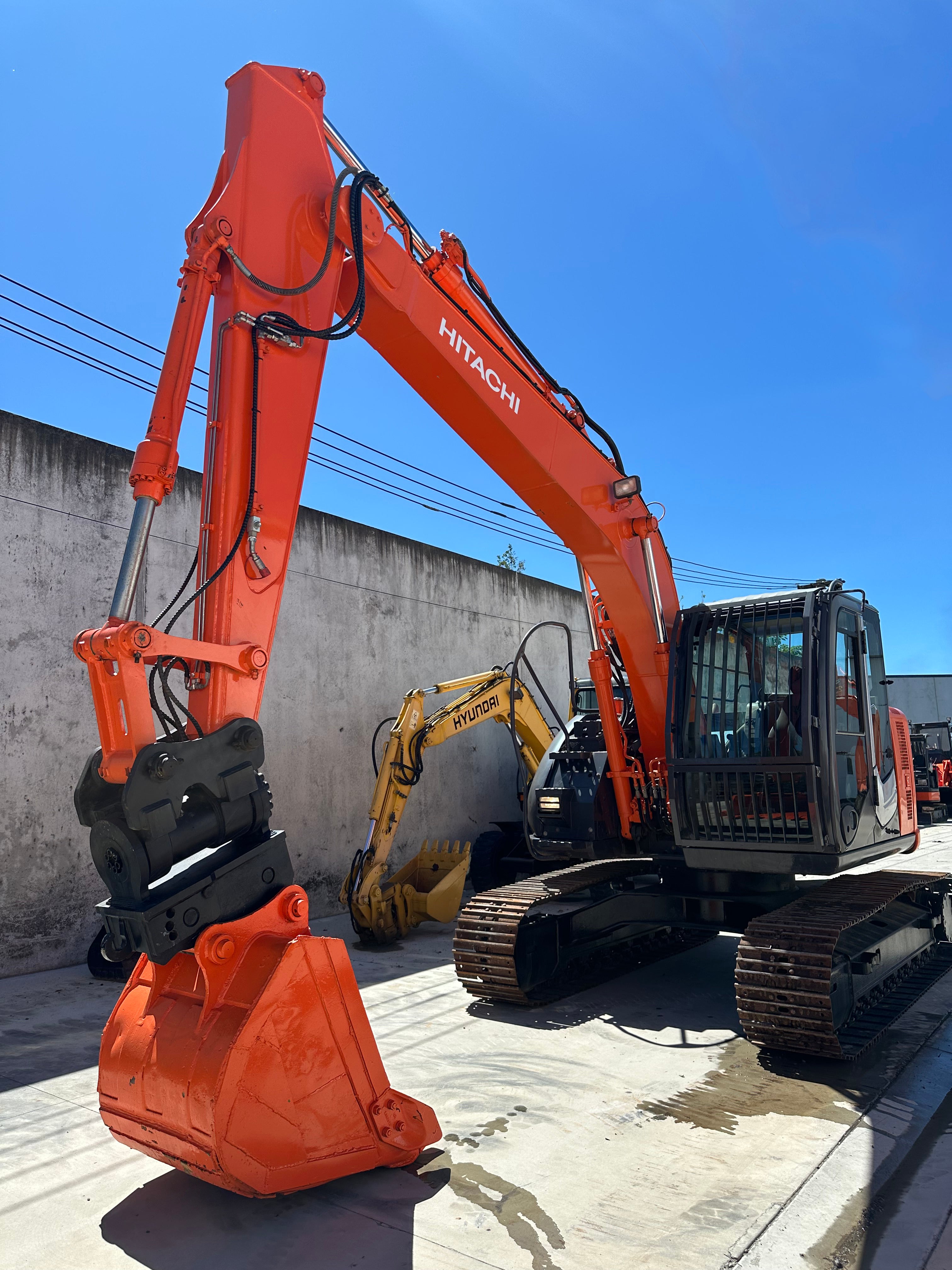 ジュピカ Hitachi ZX135 US Digger 13.5 ton Zero Swing– Digger City
