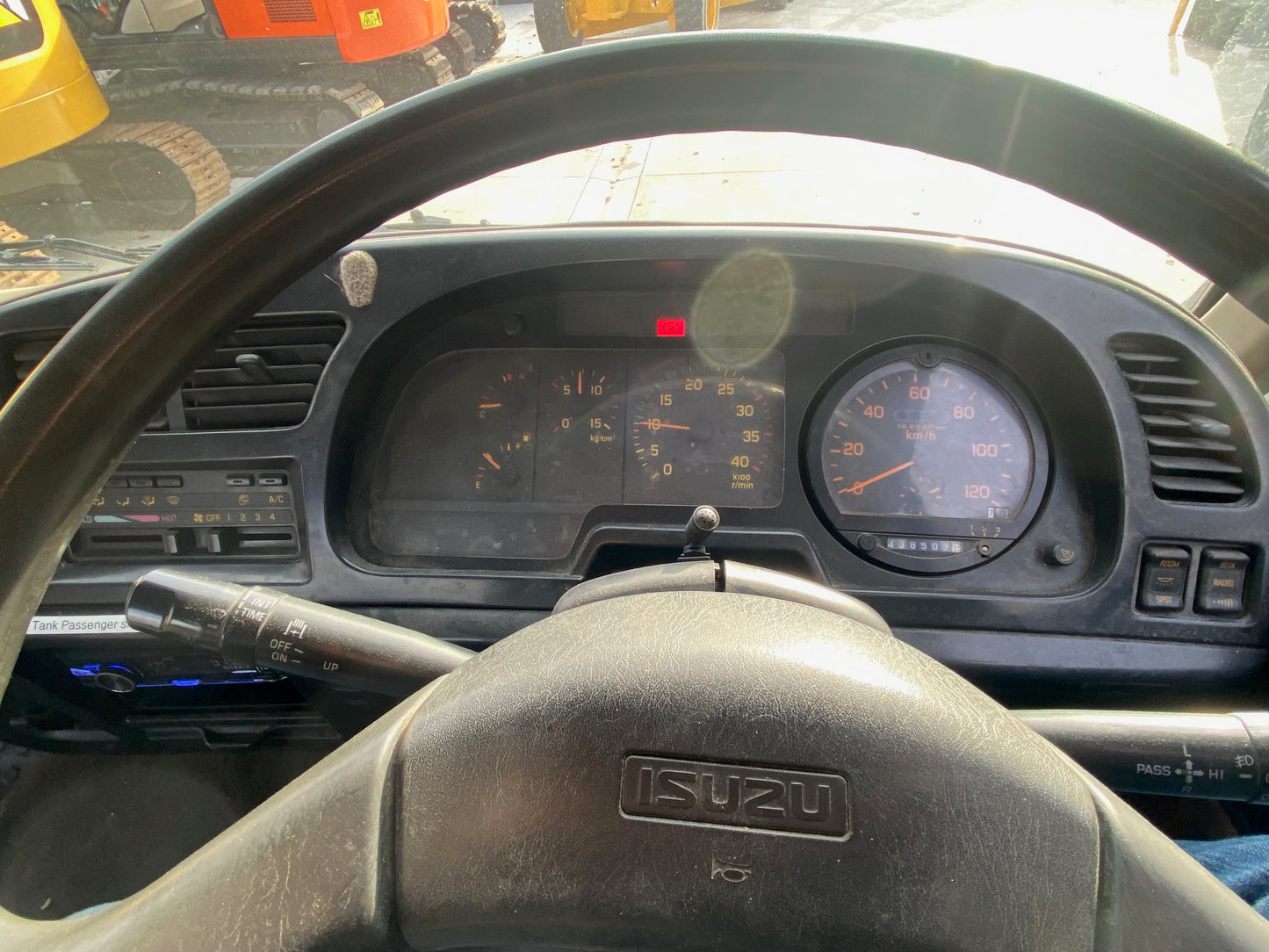 1994 Isuzu Forward FTR 32K1 Truck