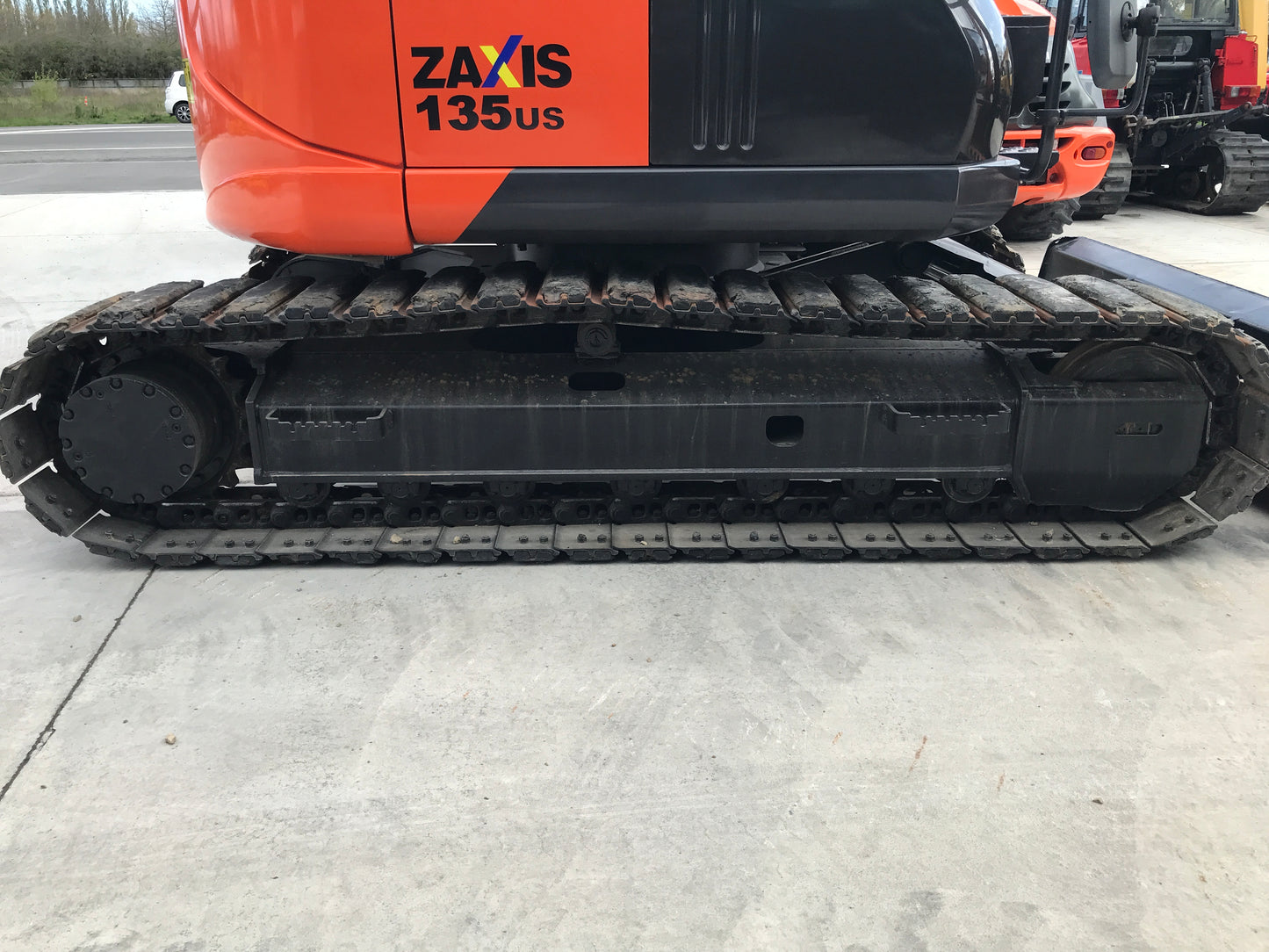 Hitachi ZX135 US-5B Excavator 13.5 ton with Dozer Blade