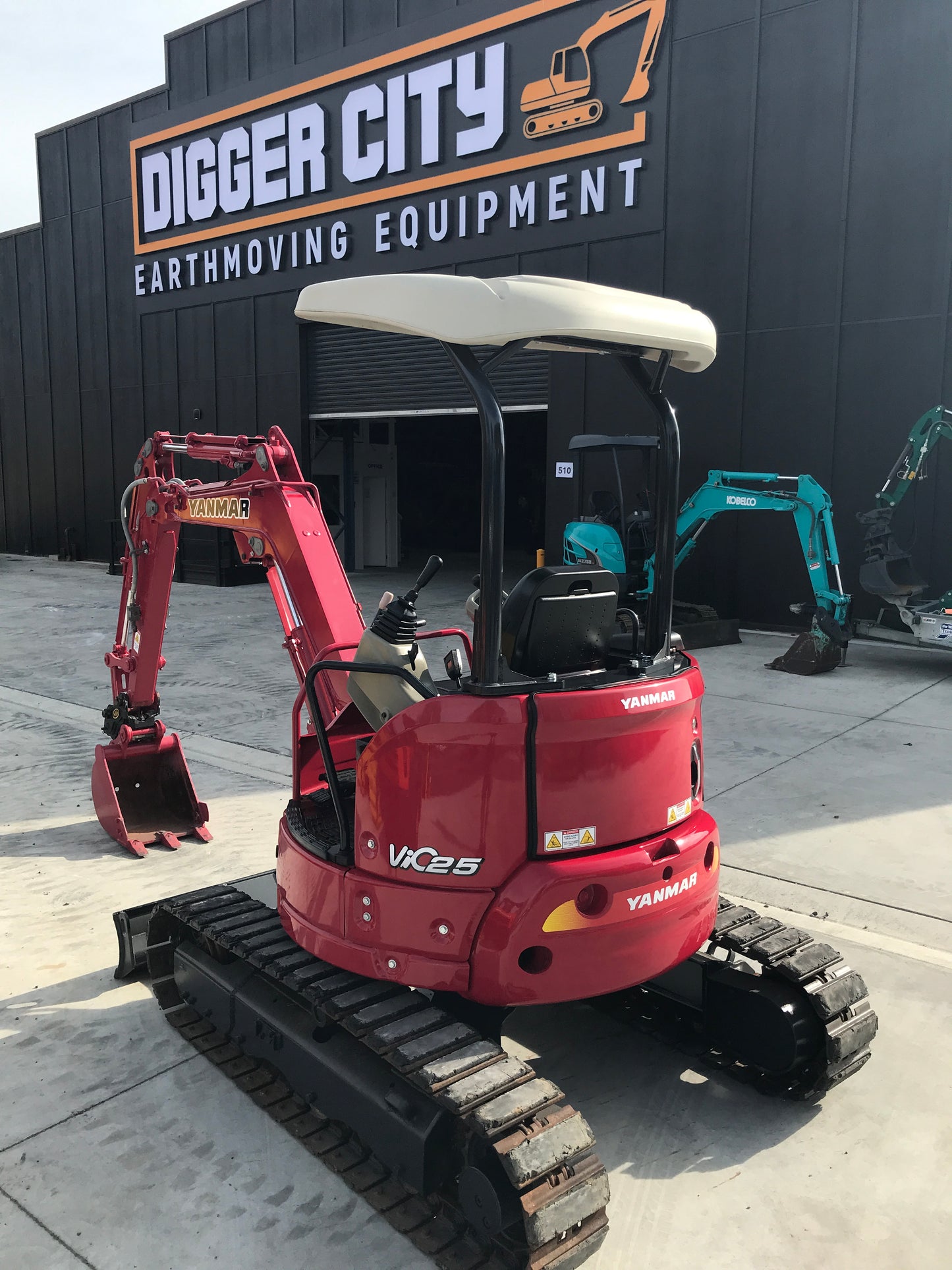 Yanmar VIO25-6 2.5 ton Digger