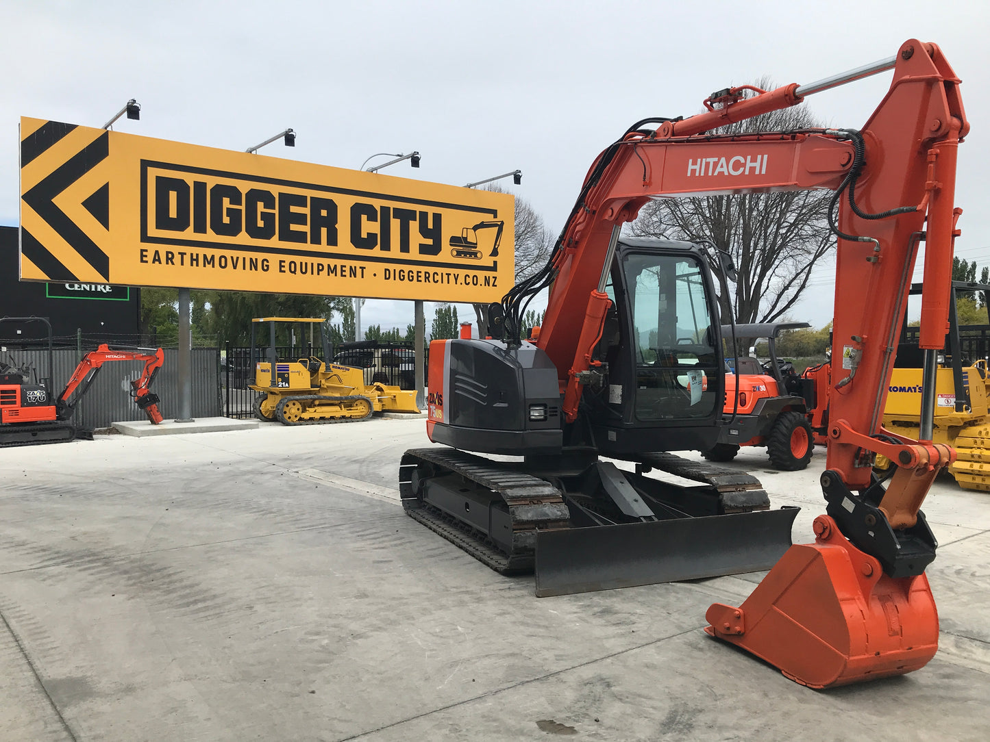 HITACHI ZX75US-3 , 2011 ,7.5 TON EXCAVATOR