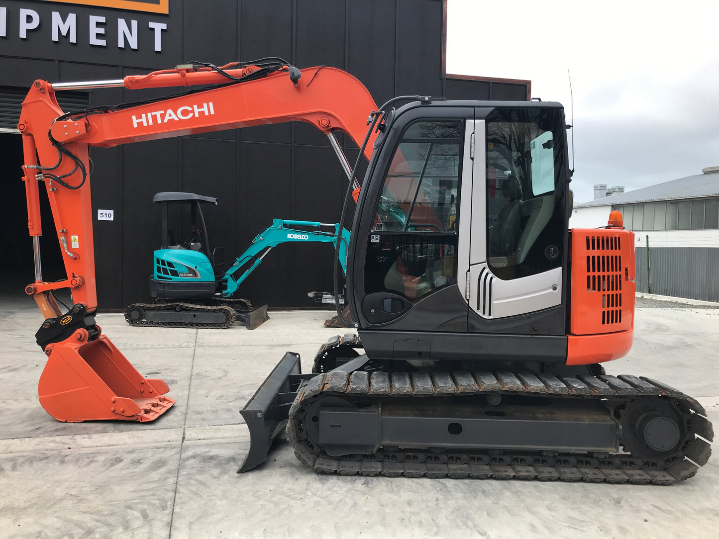 HITACHI ZX75US-3 , 2011 ,7.5 TON EXCAVATOR