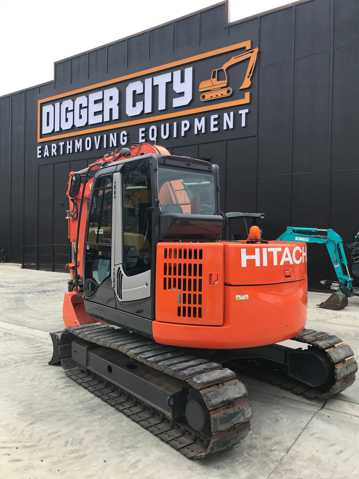 HITACHI ZX75US-3 , 2011 ,7.5 TON EXCAVATOR