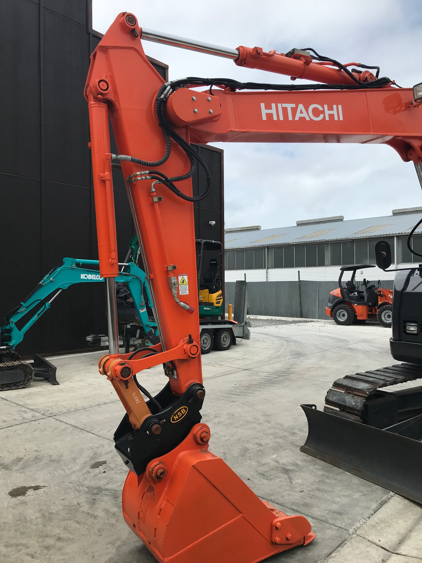 HITACHI ZX75US-3 , 2011 ,7.5 TON EXCAVATOR