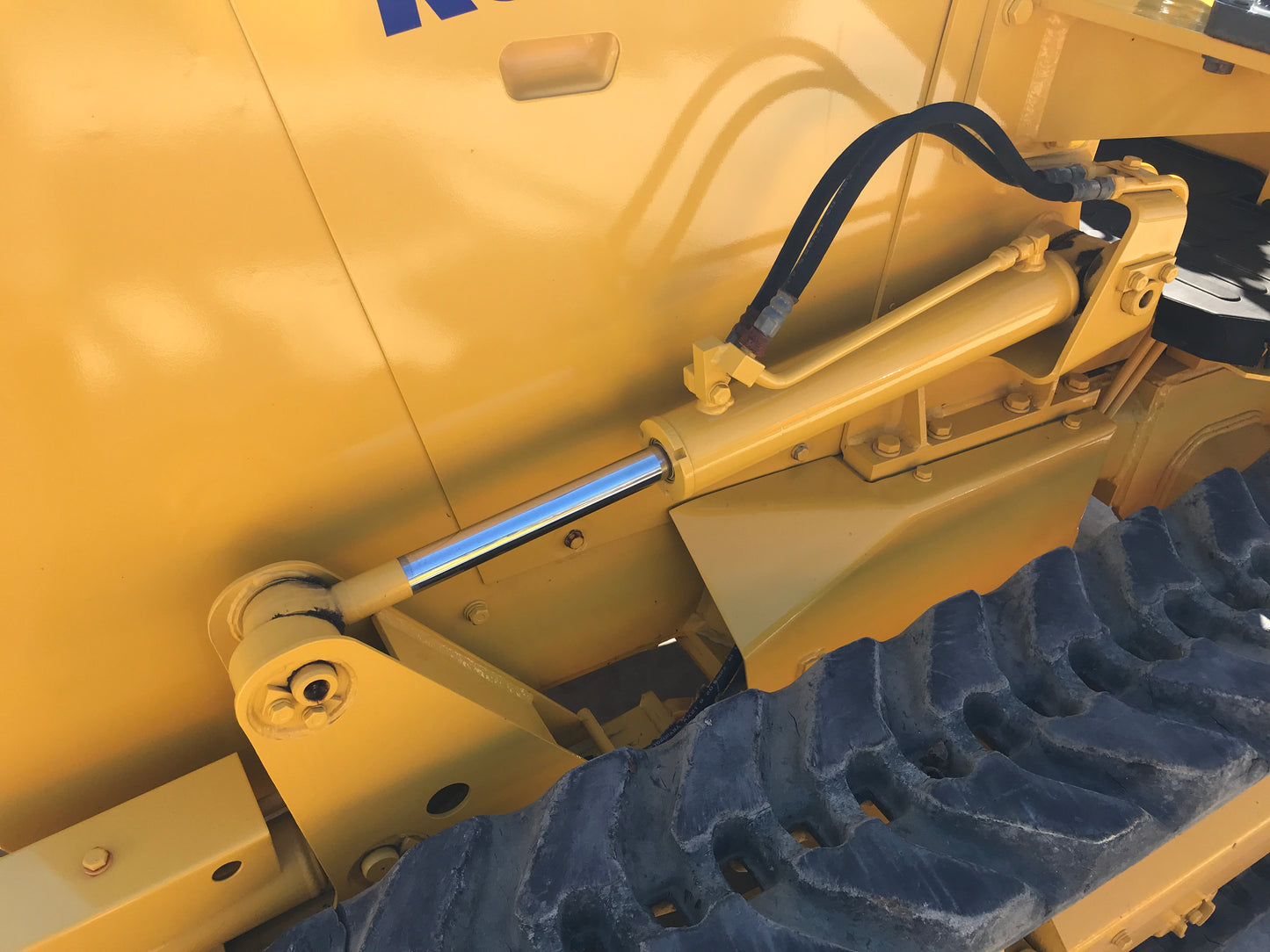 Komatsu D21A-8 Dozer 1646 Hours