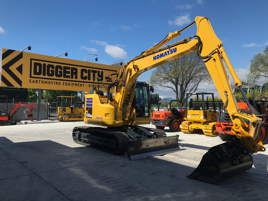 KOMATSU PC138US-11 14 Ton Excavator W/Blade