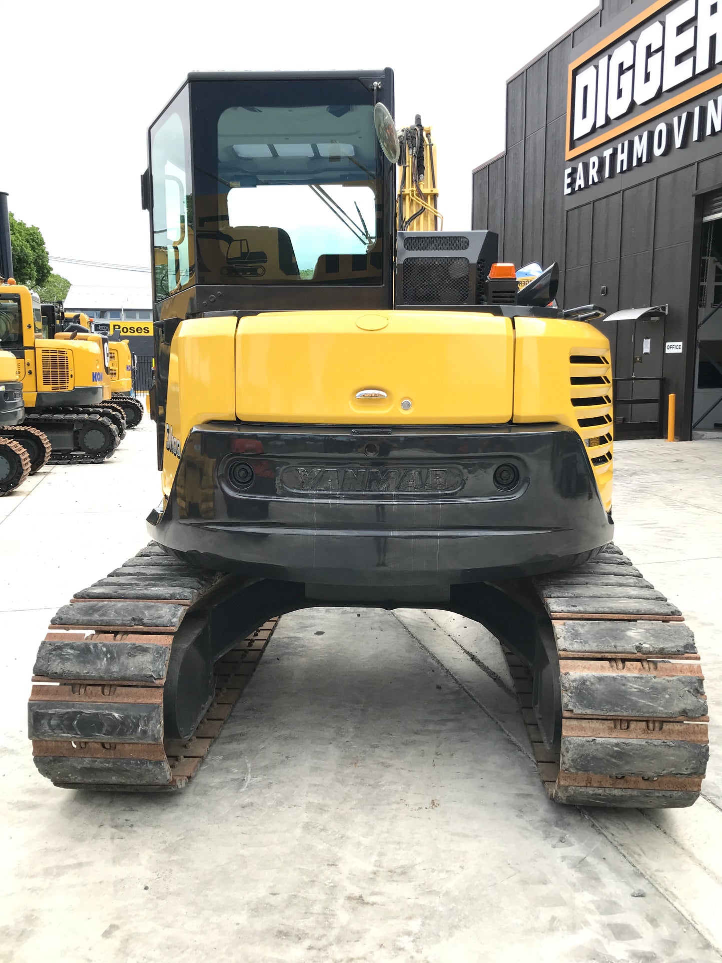 Yanmar SV100 2012, 10t Digger W/Blade