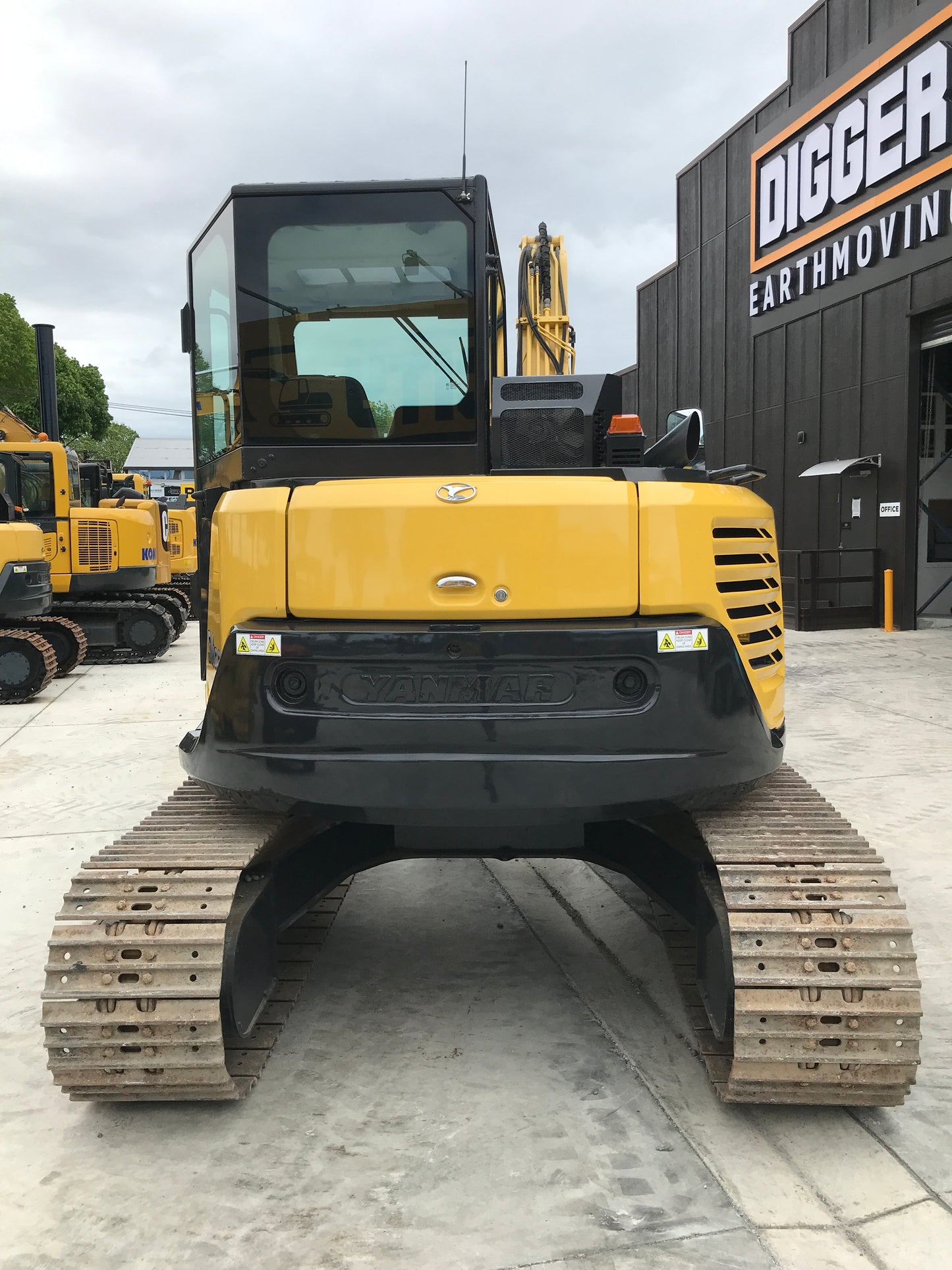 Yanmar SV100 2012, 10t Digger W/Blade