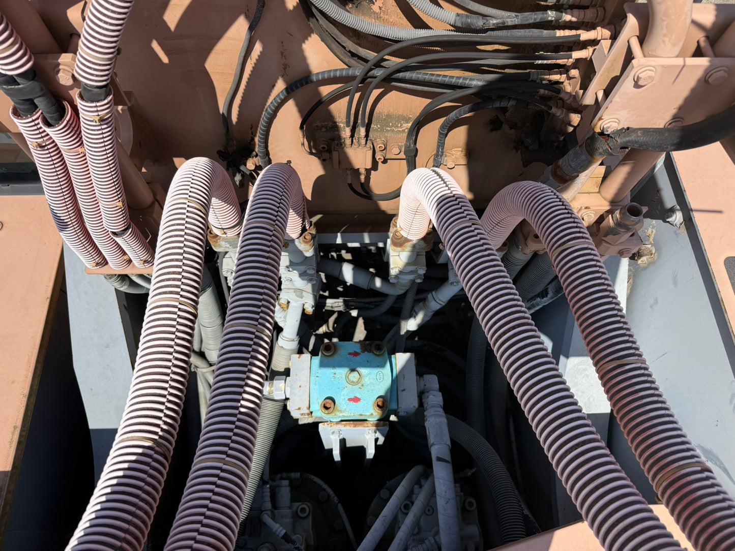 Hitachi ZX1000K 100t  Ultra High Demo Digger