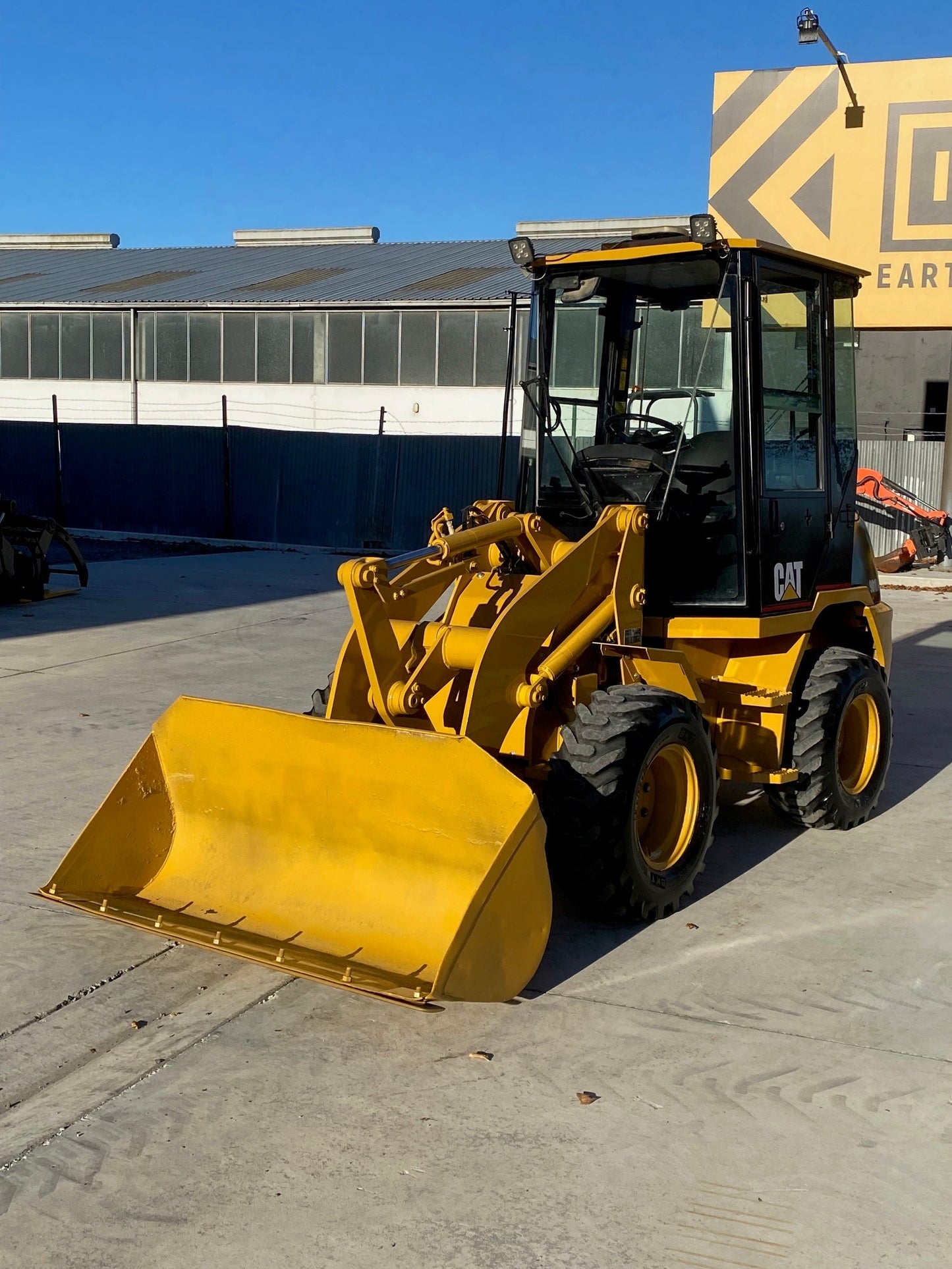 Caterpillar 901B Wheel Loader
