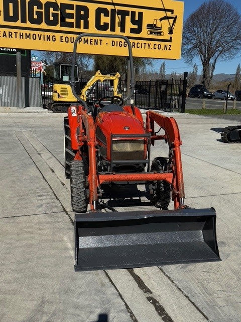 2007 Daedong (Kioti) CK35 Tractor
