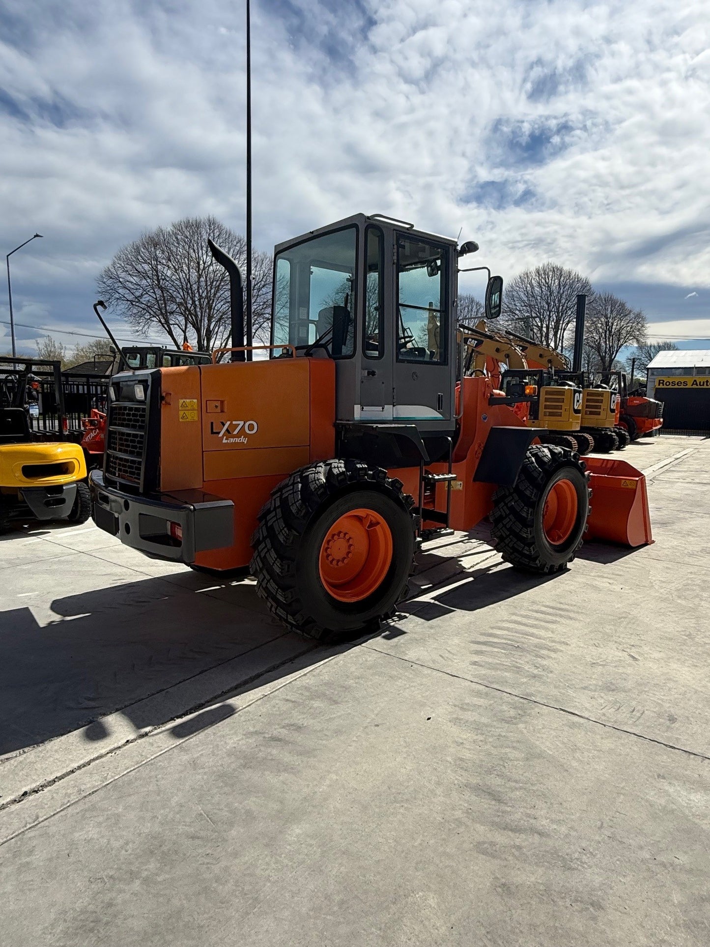 2005 Hitachi LX70-7 Wheel Loader
