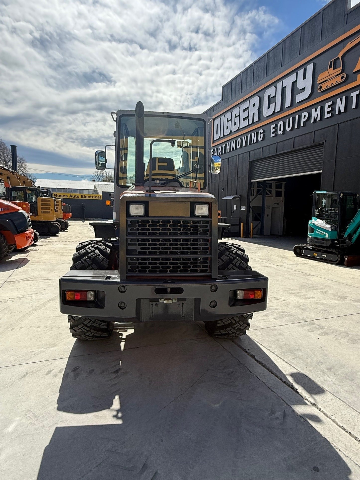 2005 Hitachi LX70-7 Wheel Loader