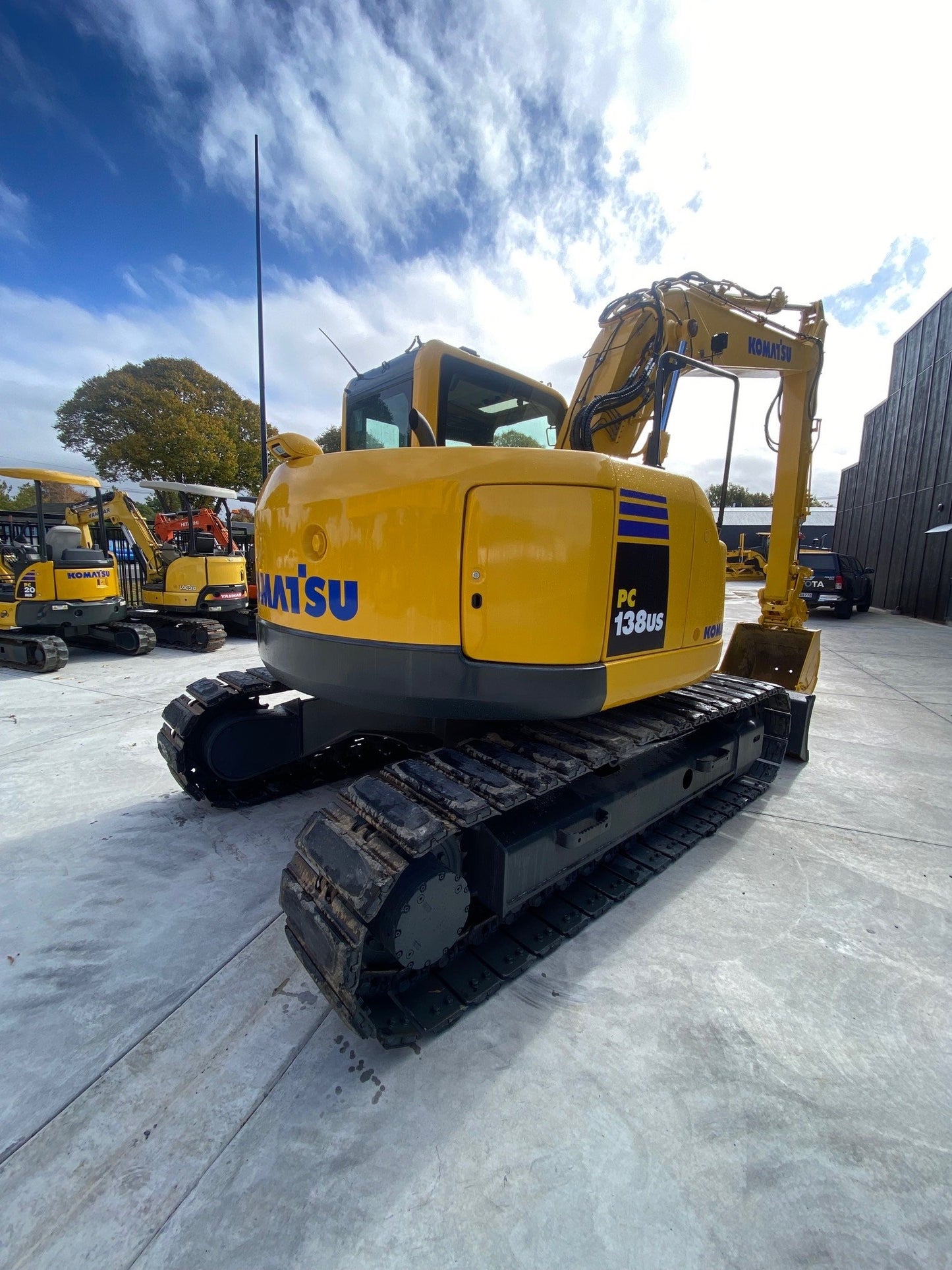 KOMATSU PC138 14 Ton Excavator W/Blade