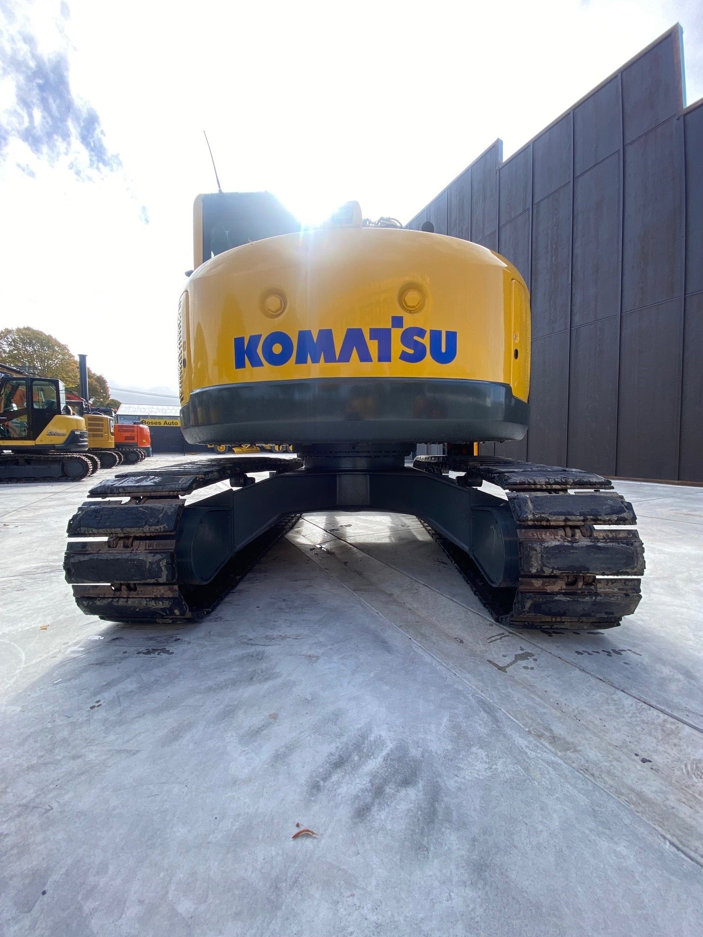 KOMATSU PC138 14 Ton Excavator W/Blade