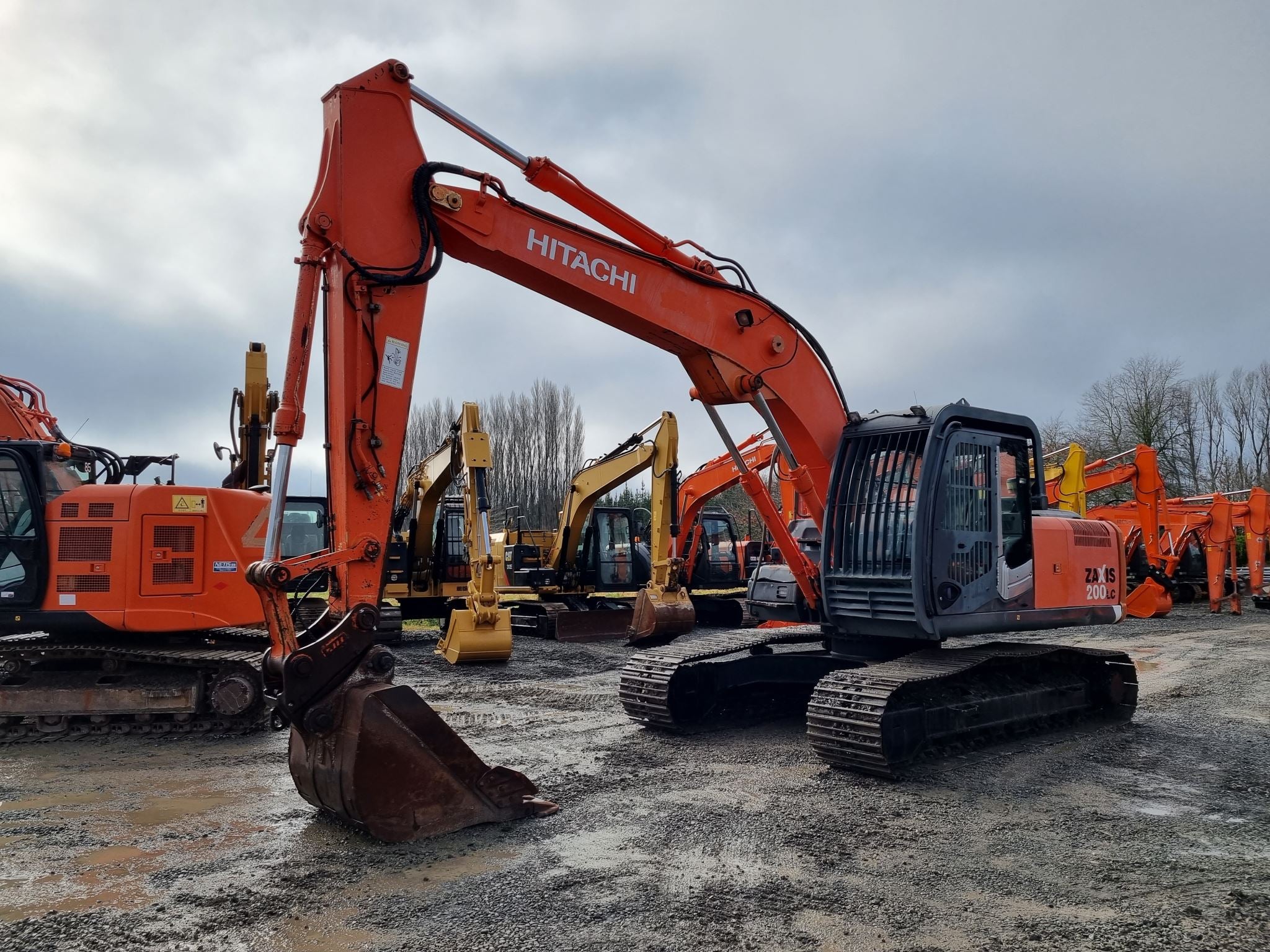 Hitachi Zaxis 200LC-3 Digger Long Carriage 20 Tonne