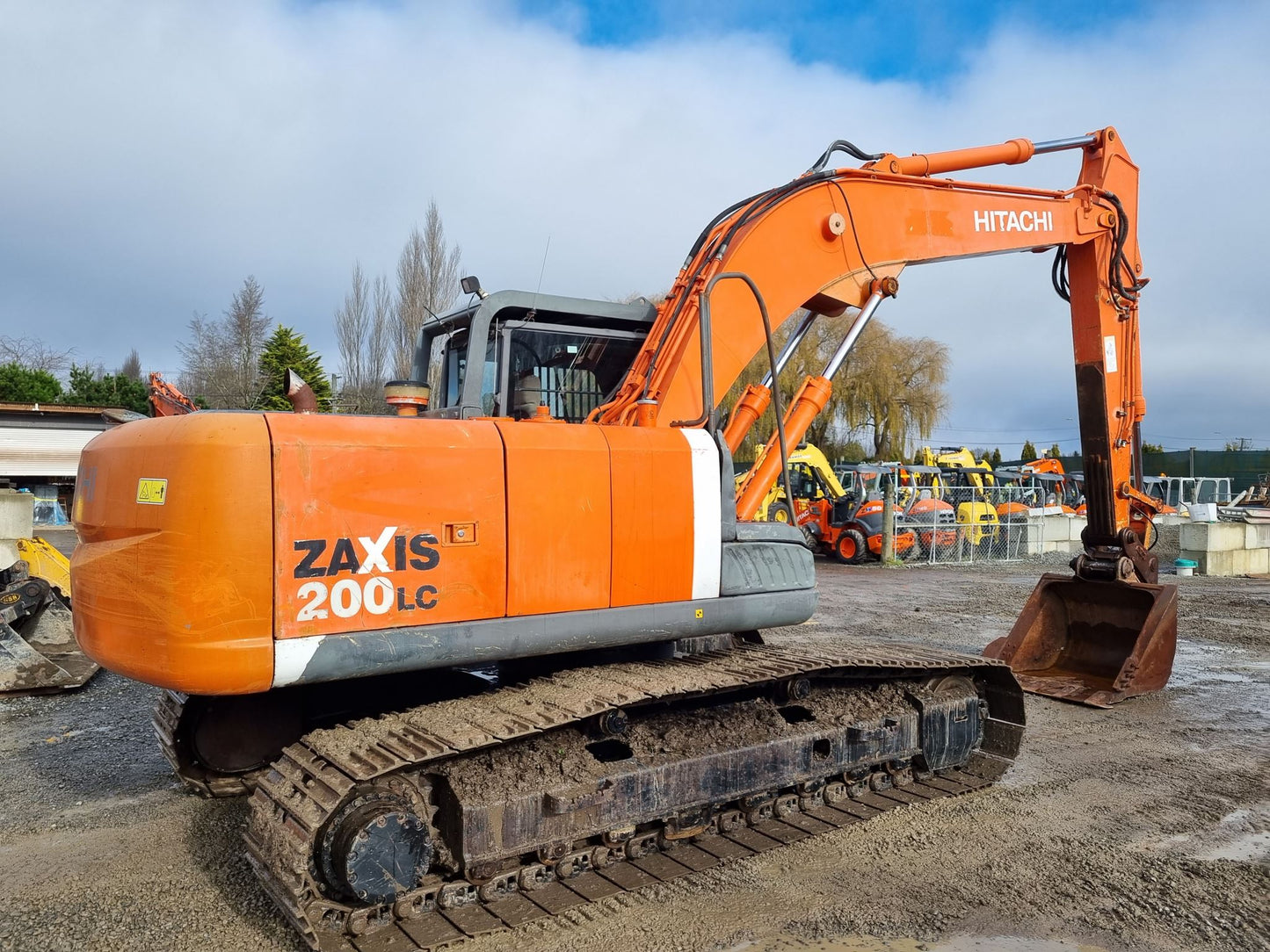 Hitachi Zaxis 200LC-3 Digger Long Carriage 20 Tonne