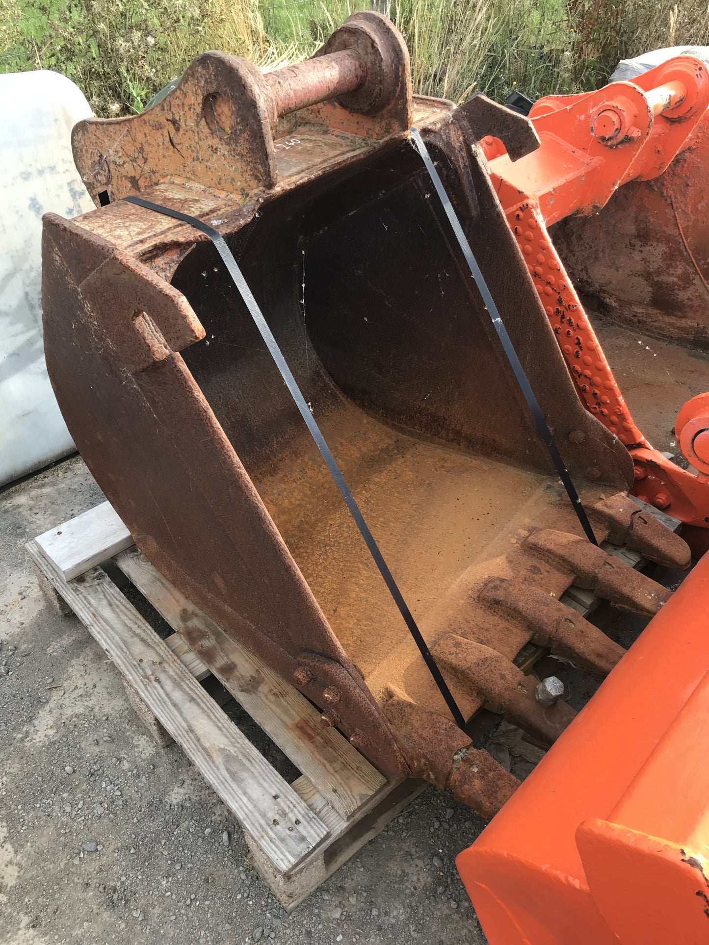 Excavator Rock Bucket - 65mm Pins