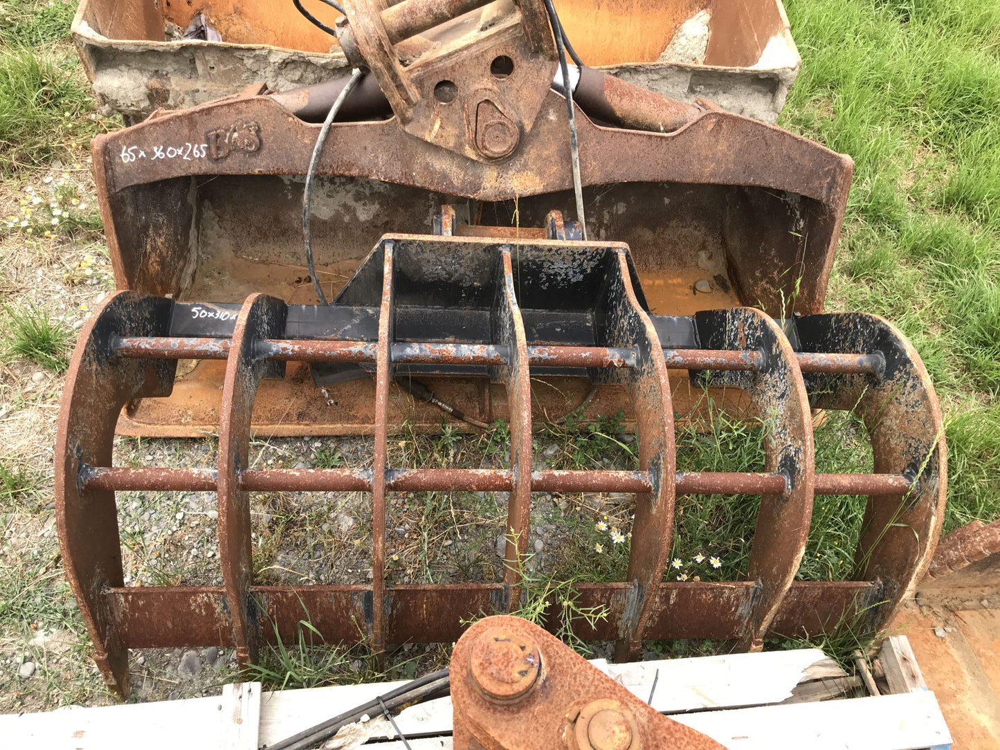 Excavator Skeleton Bucket - 50mm Pins