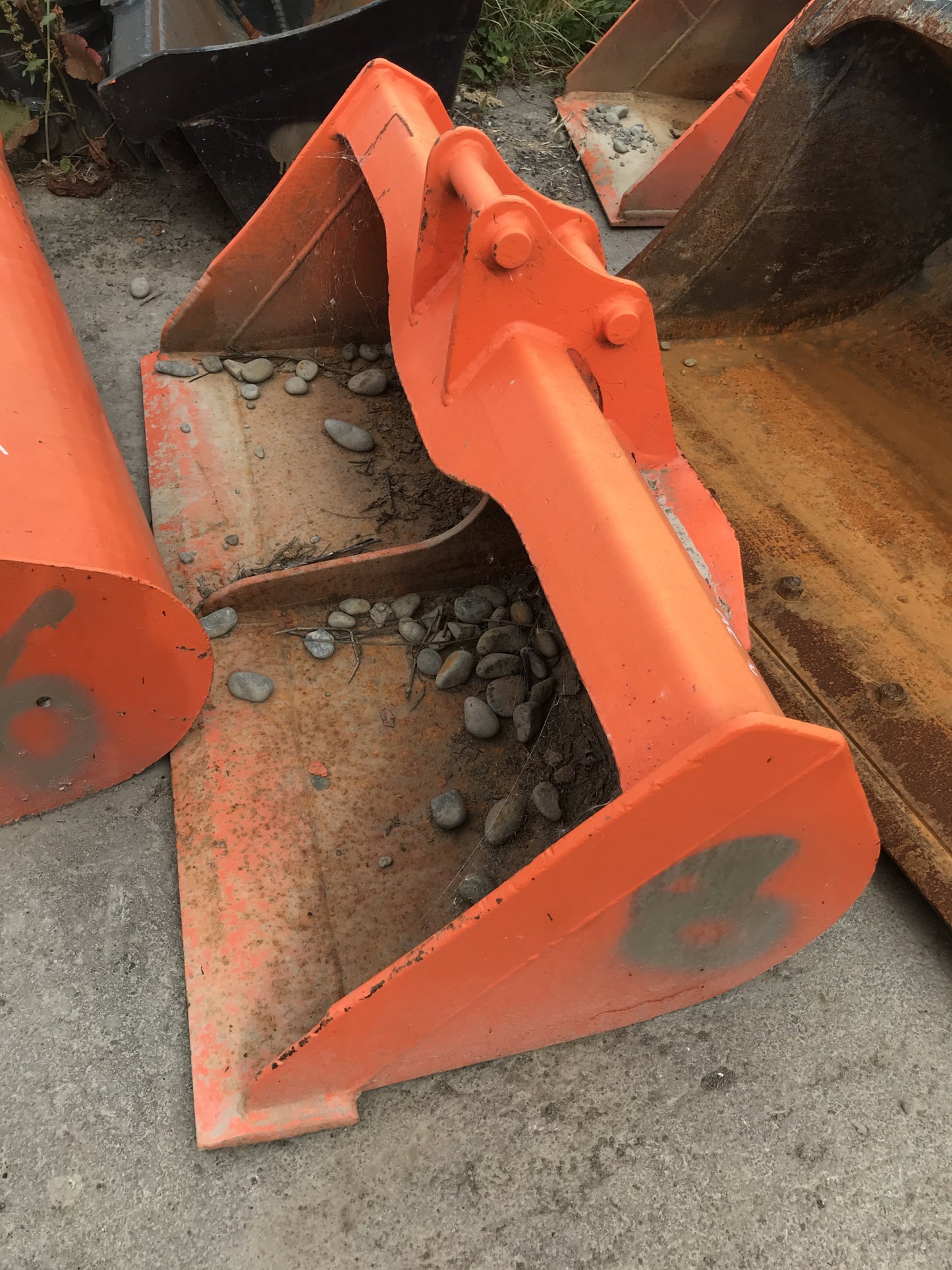 Excavator Cleaning Bucket - 30mm Pins