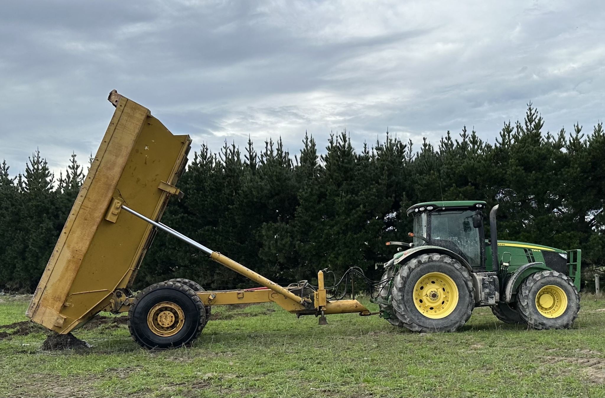 Heavy Duty Dump Trailer