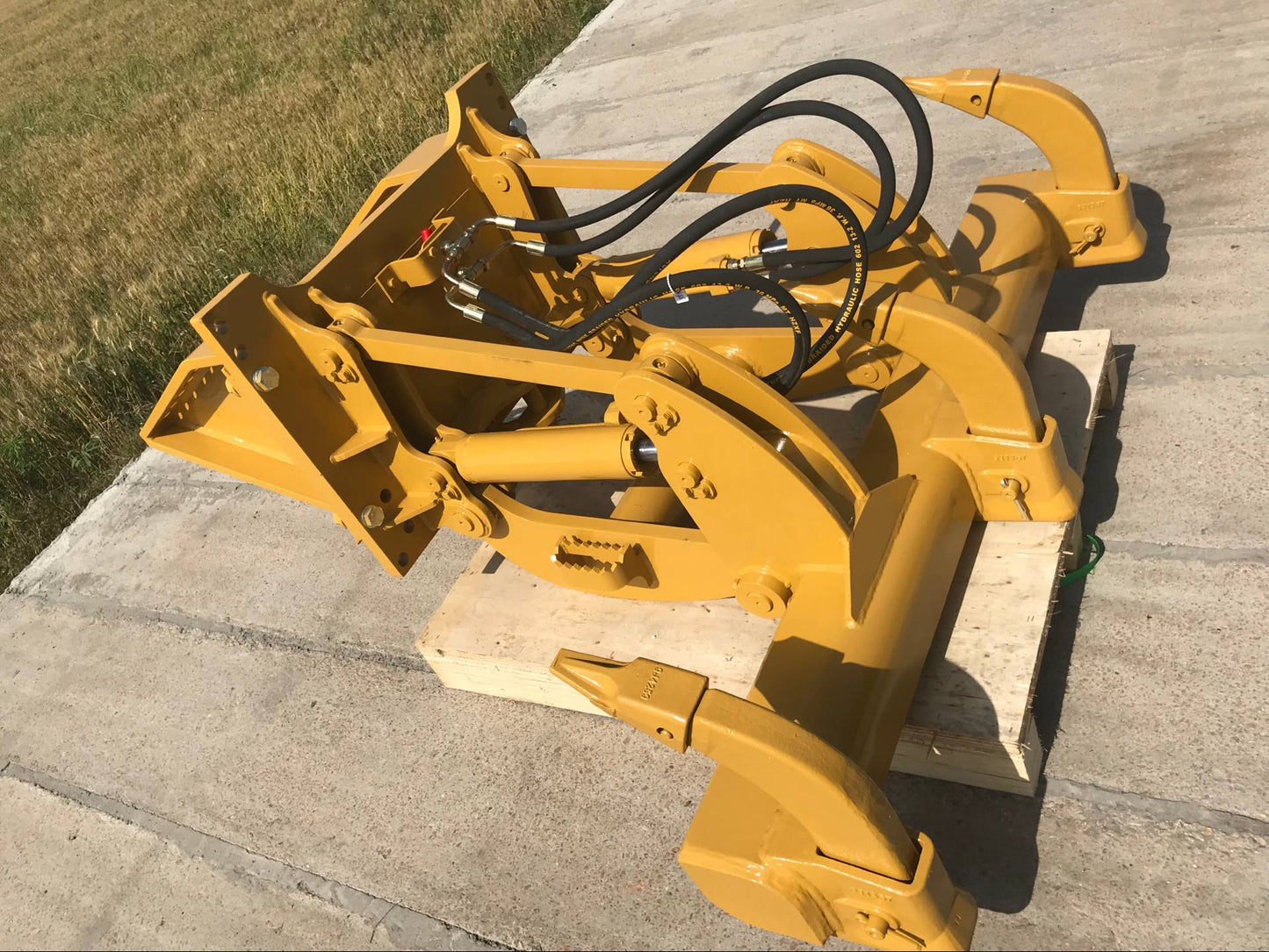 Komatsu D37/39 Ripper Assembly