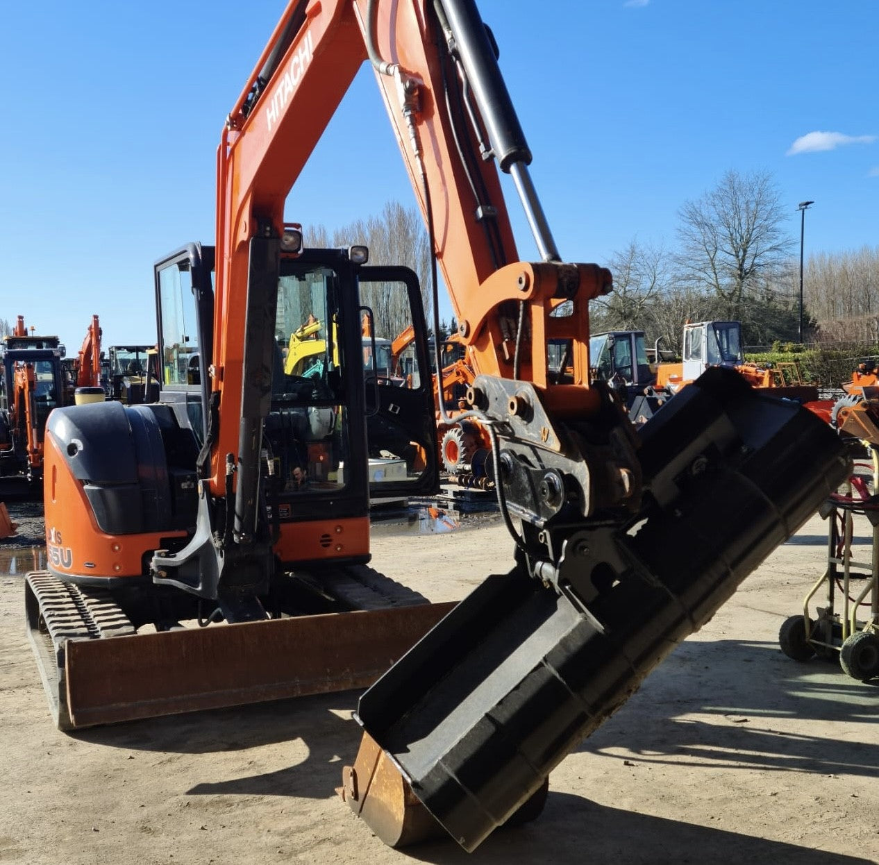 Tilt Bucket for 1.7-2 ton Excavator