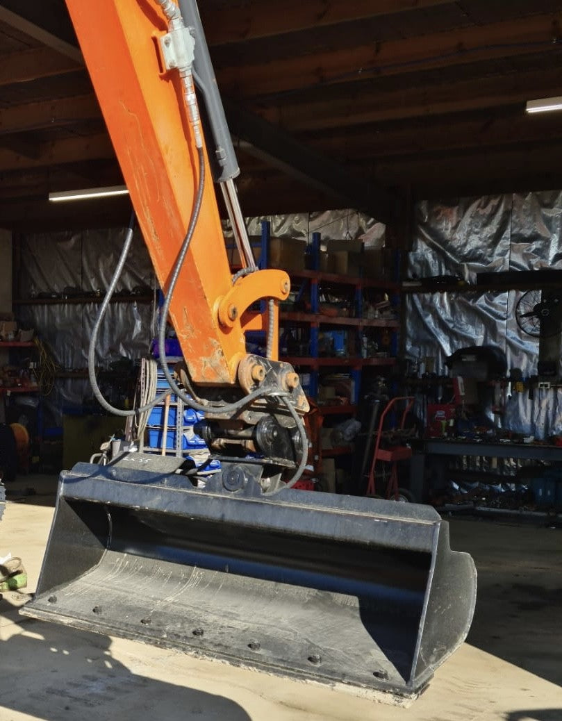 Tilt Bucket for 4.5-5 ton Excavator