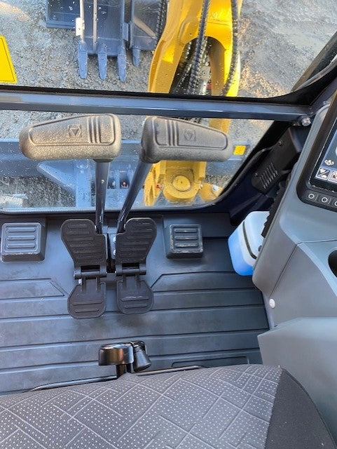 Digtech XCMG 2.7 ton Digger